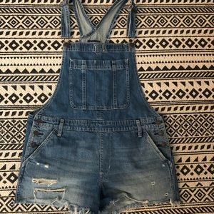 Abercrombie & Fitch overall shorts